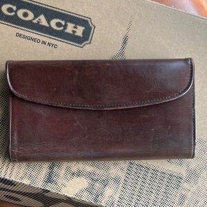 Coach Vintage Classic Leather Brown TriFold Wallet With Check Book Insert
